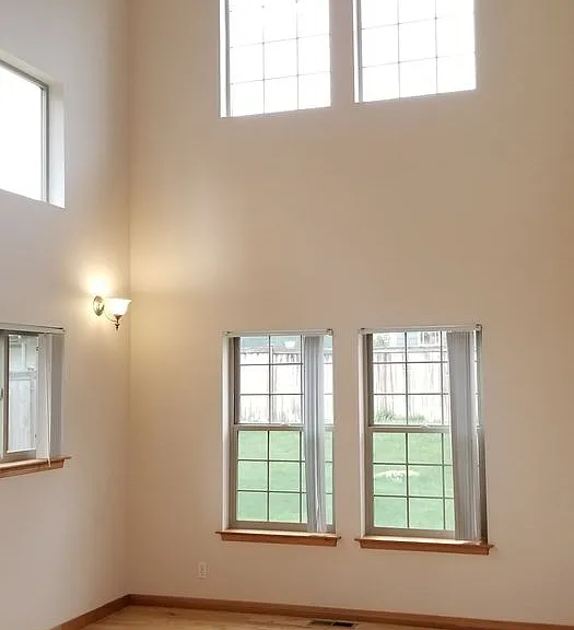 1847 Redwood Dr — Photo 8