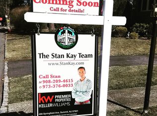 86 W McClellan Ave, Livingston, NJ 07039