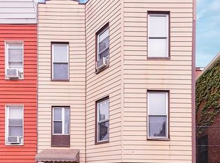 45 Cornelia St, Brooklyn, NY 11221