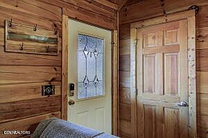5th image of 515 Chickasaw Gap Way