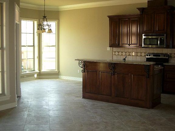 2nd image of 1104 Creole Dr
