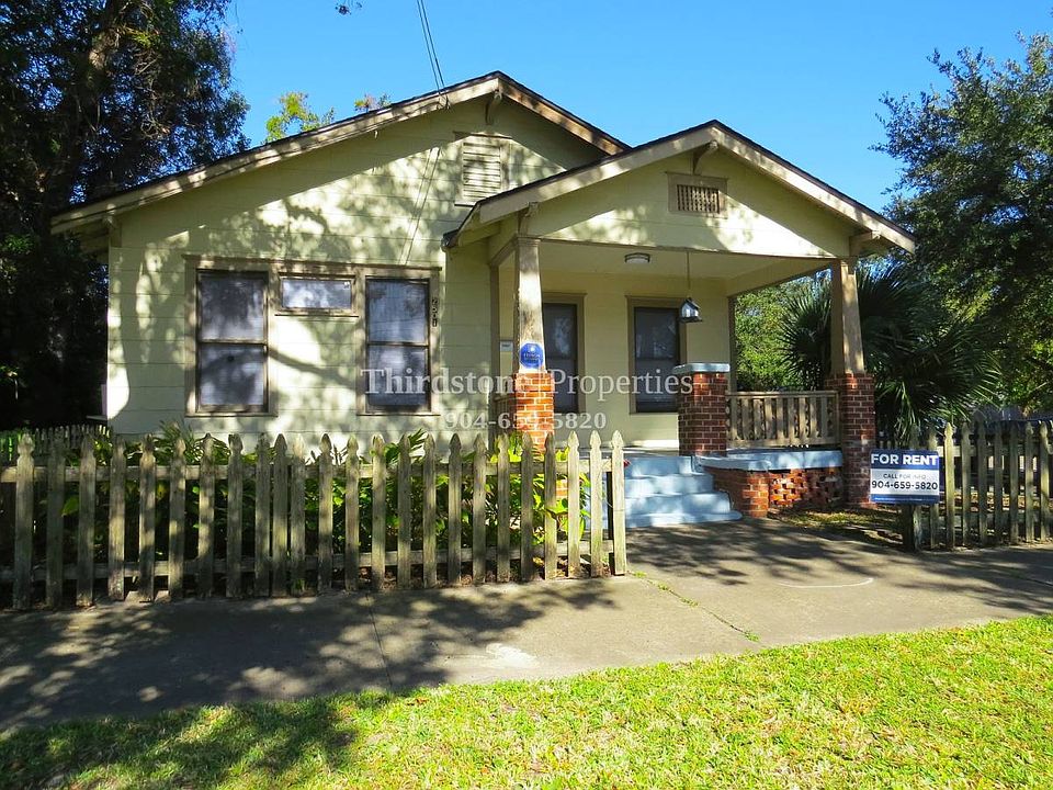 1st image of 2501 Myra St