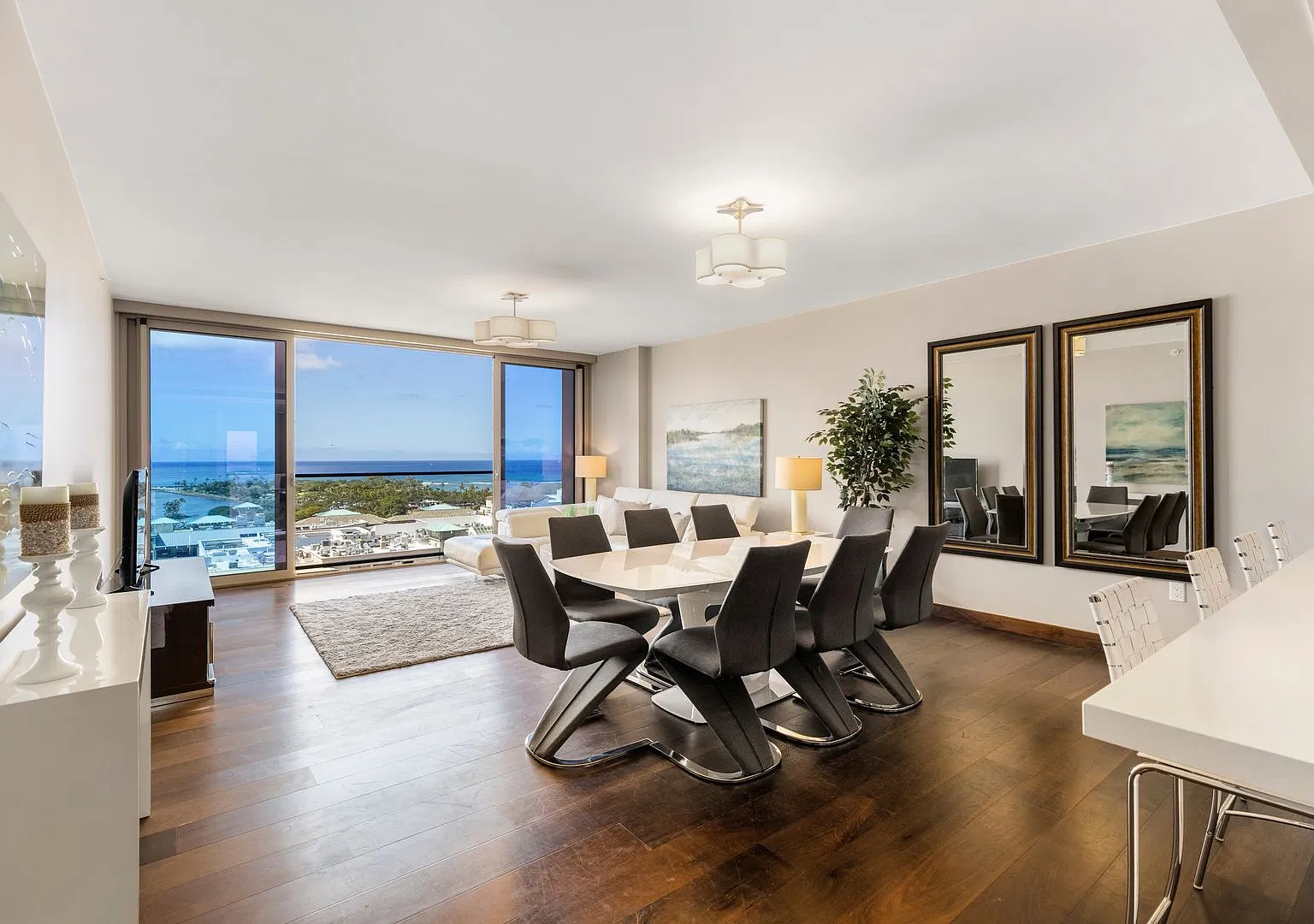 ONE Ala Moana 1300 — Photo 3