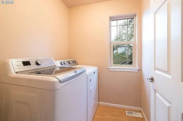 590 Northview Dr — Photo 10