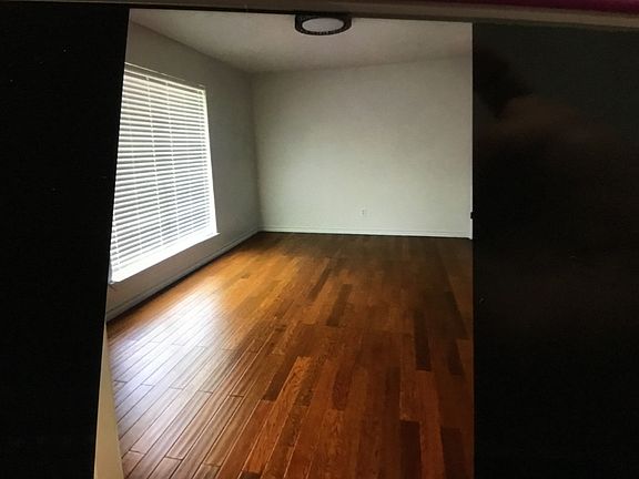 2nd image of 8401 Yorkshire Dr