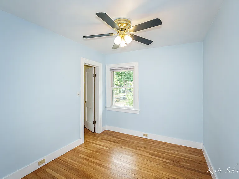 939 Veto St NW — Photo 16