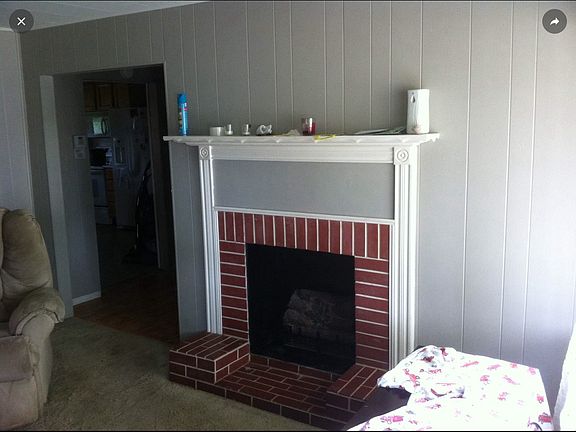 Electric fireplace/Living rm