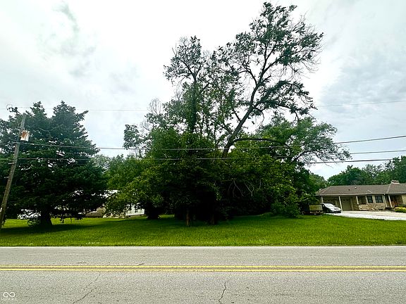 2nd image of 310 N Franklin Rd