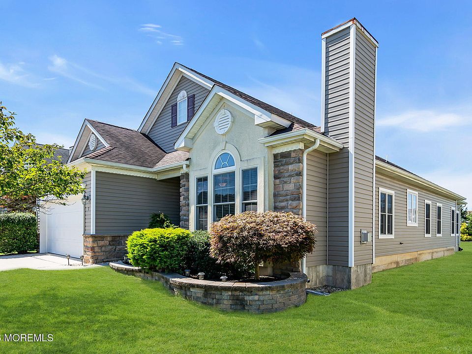 1st image of 7 Stone Harbor Way