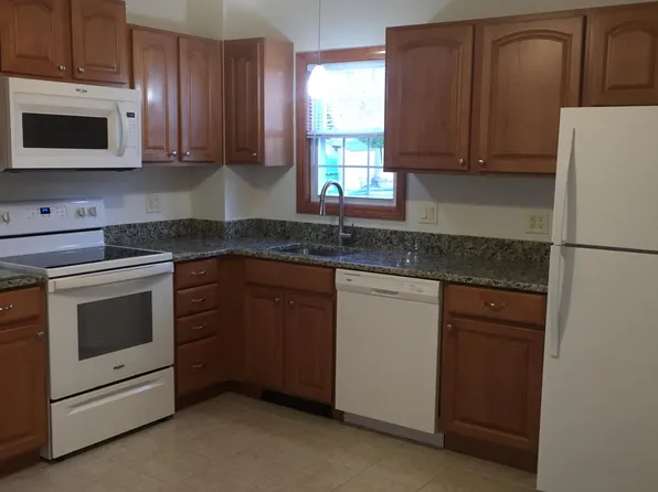 213 Rope Ferry Rd #A, Waterford, CT 06385