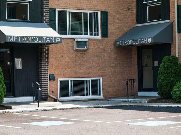 The Metropolitan Manayunk Hill