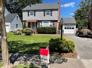 43 Stratford Rd, Newport News, VA 23601