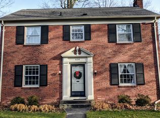 624 Butterfield Dr, East Lansing, MI