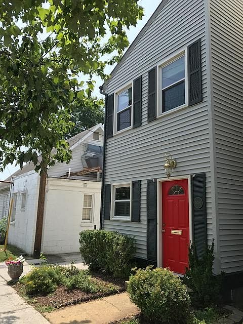 1st image of 1006 Wythe St