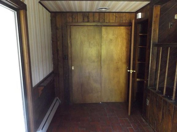 entry way coat closet