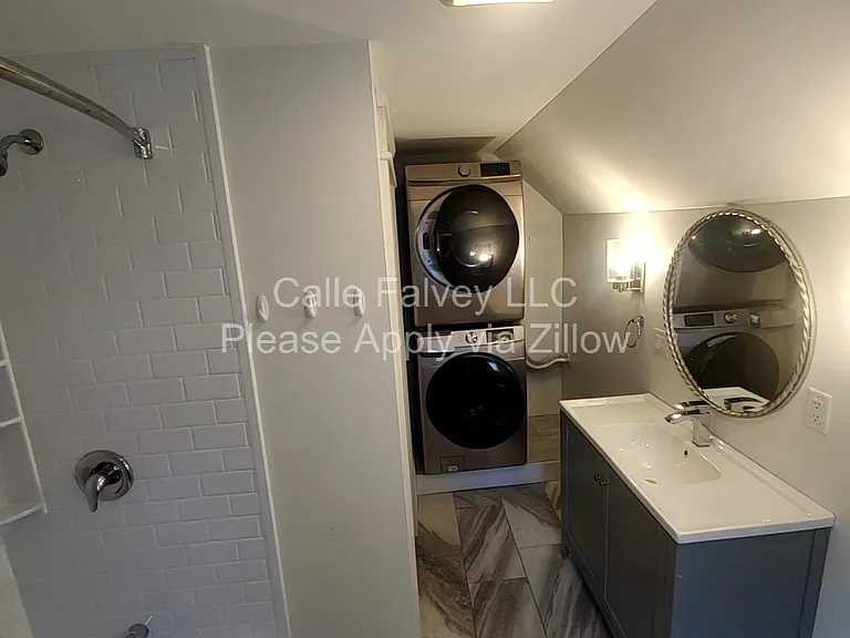 43 Vine St — Photo 16