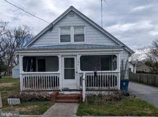 109 S Main St, Viola, DE 19979