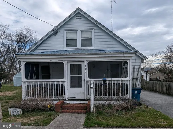 109 S Main St, Viola, DE 19979