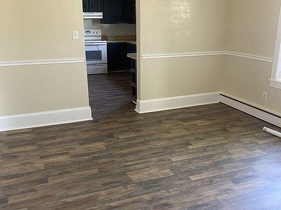 2nd image of 22725 Lawrence Ave