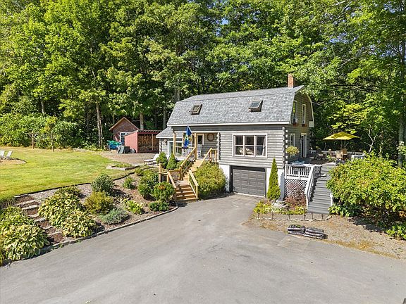 4th image of 28 Baker Road
