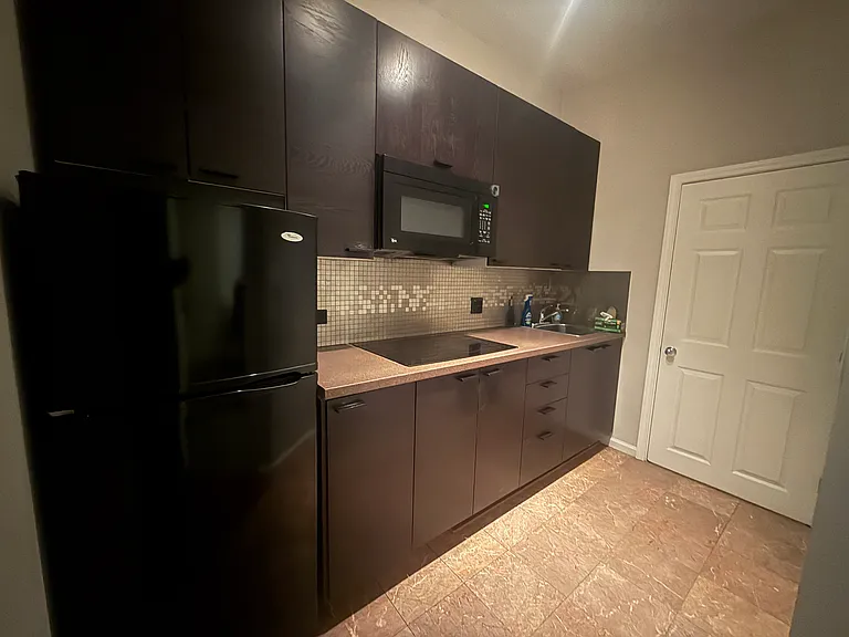 836 N Damen Ave #1 — Photo 7