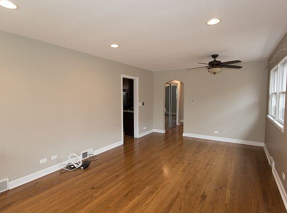 5th image of 5308 N Cicero Ave #House