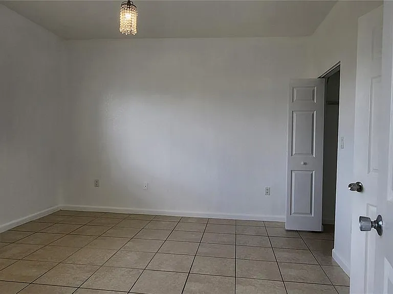 10949 SW 181st Ter #0 — Photo 7