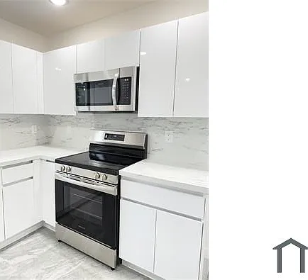 2057 Washington Ave #2 — Photo 6