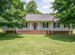 420 Maplewood Dr, Cornersville, TN 37047