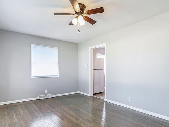 2nd image of 232 N Edison Ave