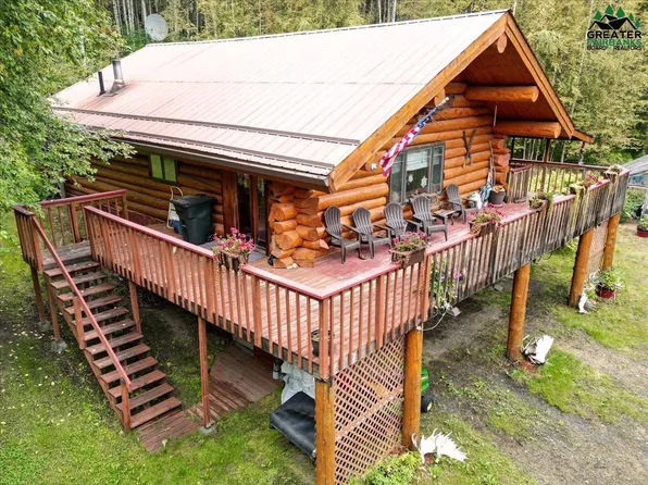 1107 Roosterfish Rd, Fairbanks, AK 99712