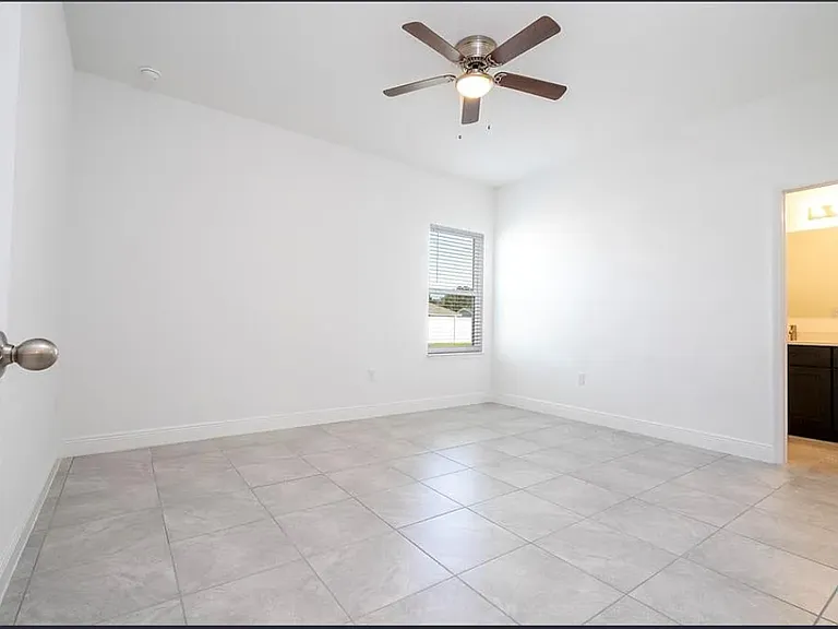 16919 SW 37th Terrace Rd — Photo 41