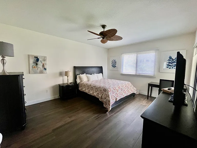 370 Golfview Rd #302 — Photo 24