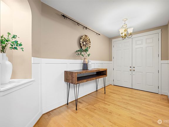 3rd image of 3109 222nd Court SE