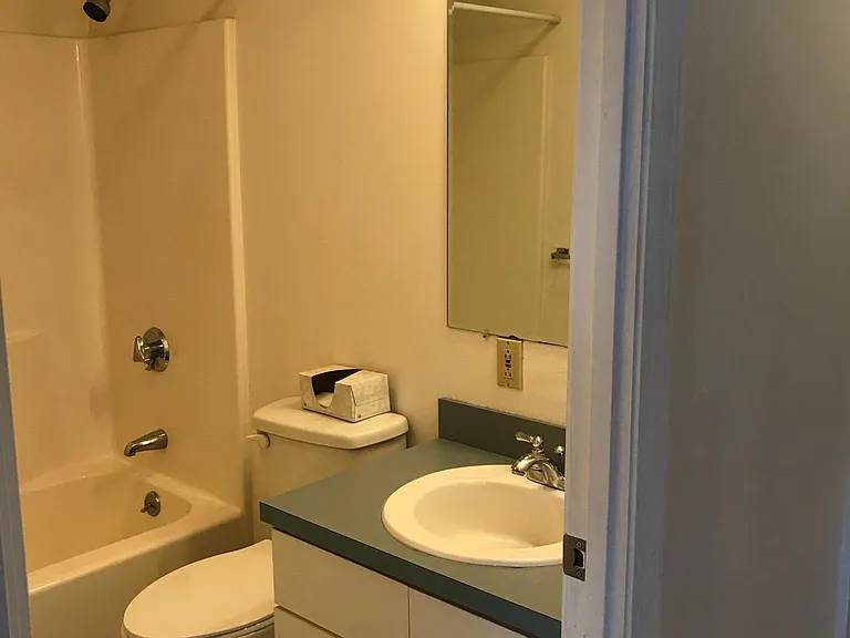 24 Park St #3E — Photo 10