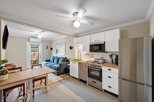 3285 Clover Ln Photo 1