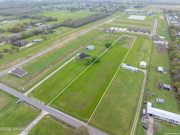 4th image of 600 Fenetre Rd