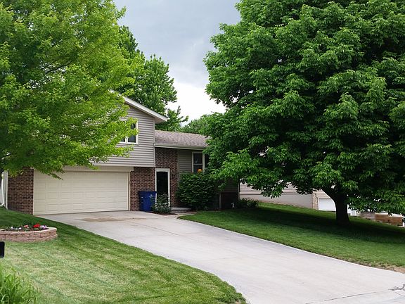 2nd image of 805 2nd Avenue Cir