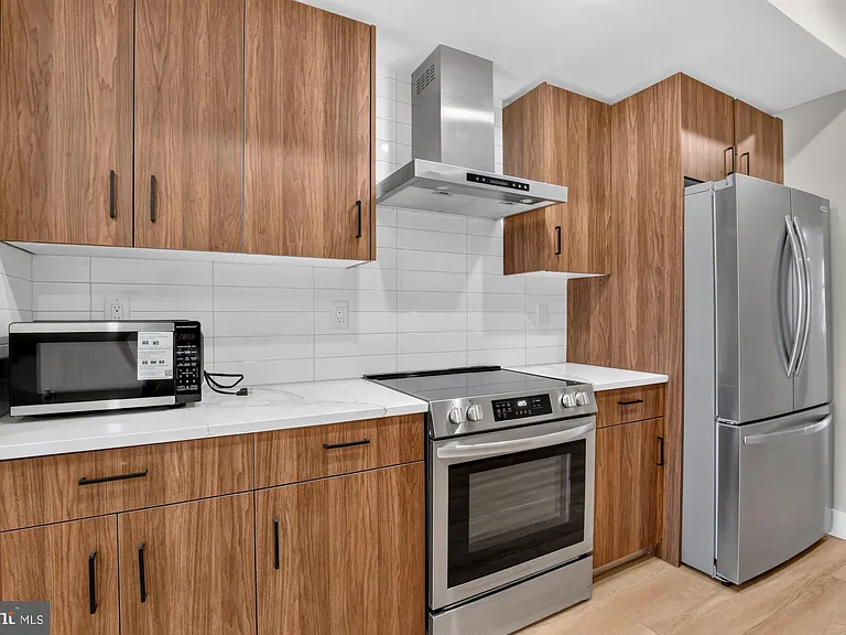 1843 E Hazzard St #2 — Photo 11