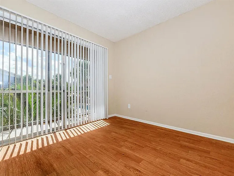 5953 Curry Ford Rd — Photo 15
