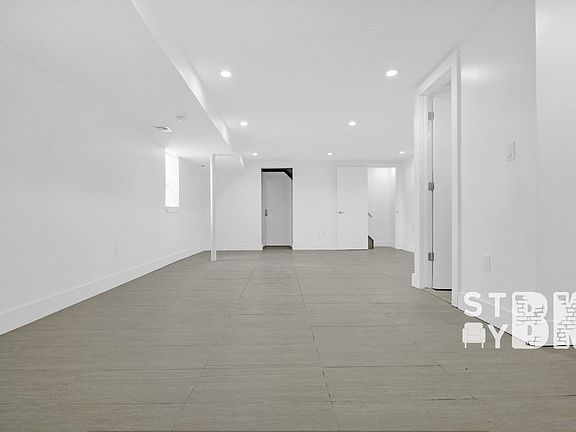 4th image of 448 Empire Blvd #1FF