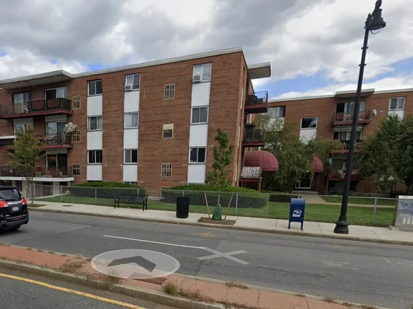 800 Hyde Park Ave APT 30, Hyde Park, MA 02136