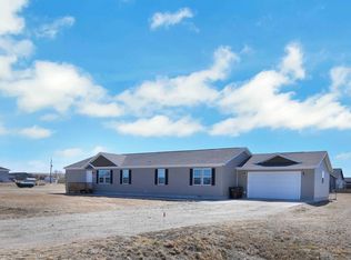 13352 Mountain Meadow Ln, Williston, ND 58801
