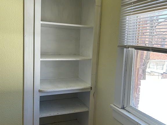 5th image of 722 Main St #3
