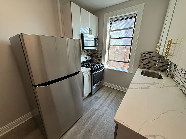 5301 Palisade Ave #32E — Photo 3