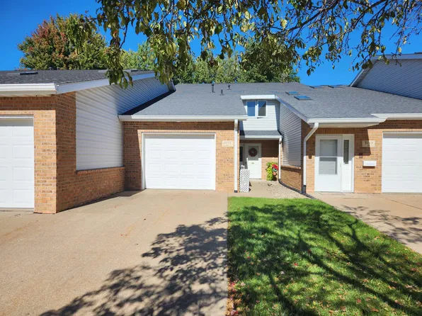 3113 Pasadena Ct Unit 31, Dubuque, IA 52001
