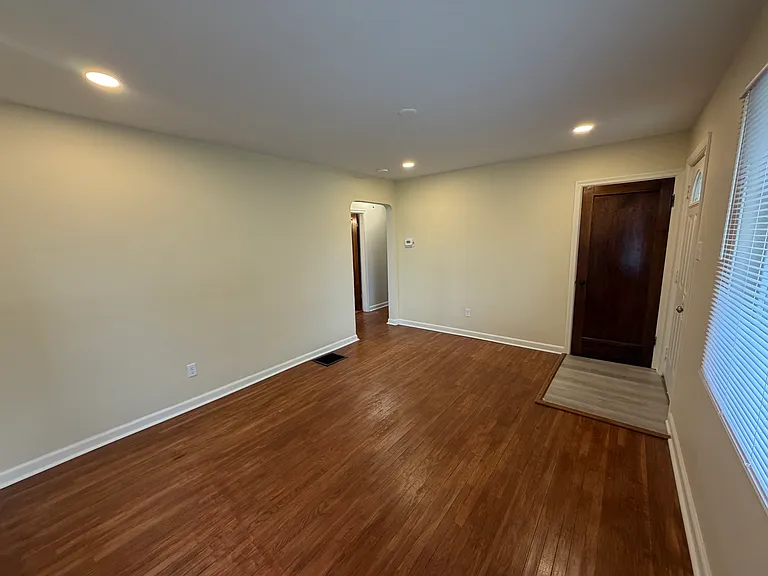 676 Butler Ave — Photo 9