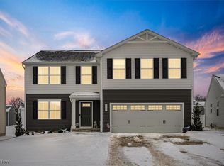 3895 Higgins Dr, Barberton, OH 44203