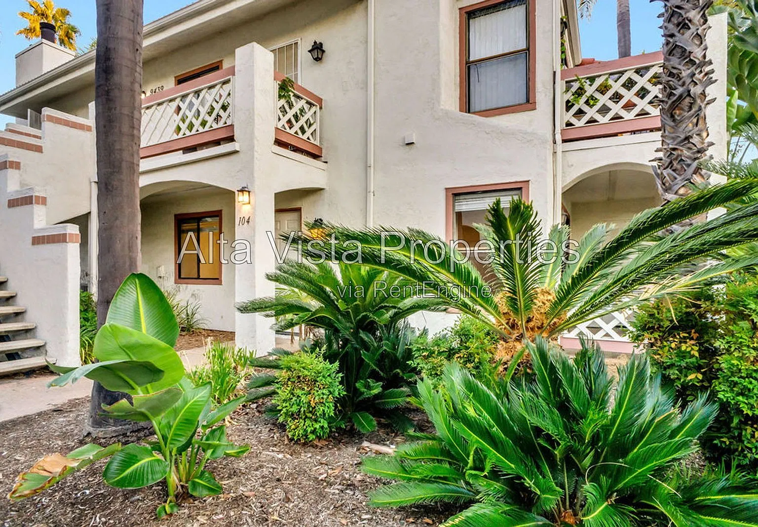 2 bed, 2.0 bath, 927 sqft, $2,849 — Photo 2