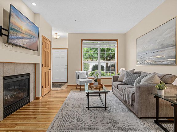 5th image of 9651 Belmont Ln